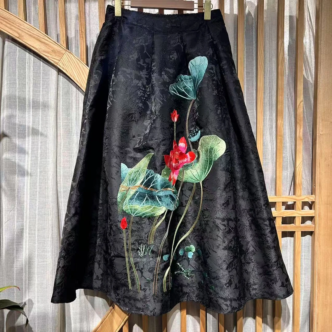 （LK031-3）凤徕兮私人定制黑色提花暗纹底荷叶花刺绣半松紧半身裙