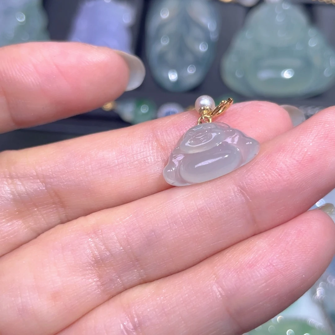 颈饰18K金镶嵌翡翠翡翠