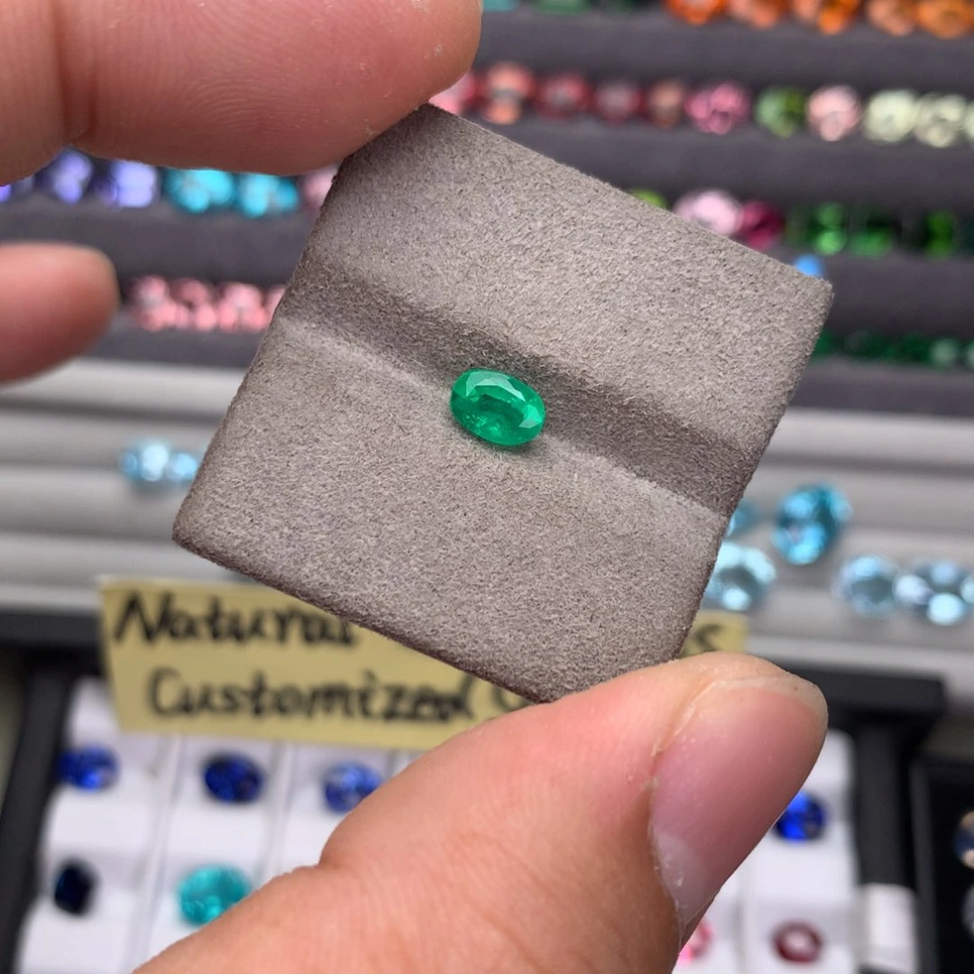 裸石未镶嵌祖母绿