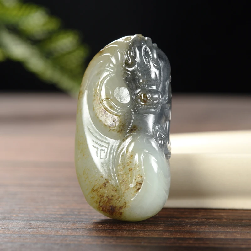 原创设计 和田玉独籽青花三色龙把件