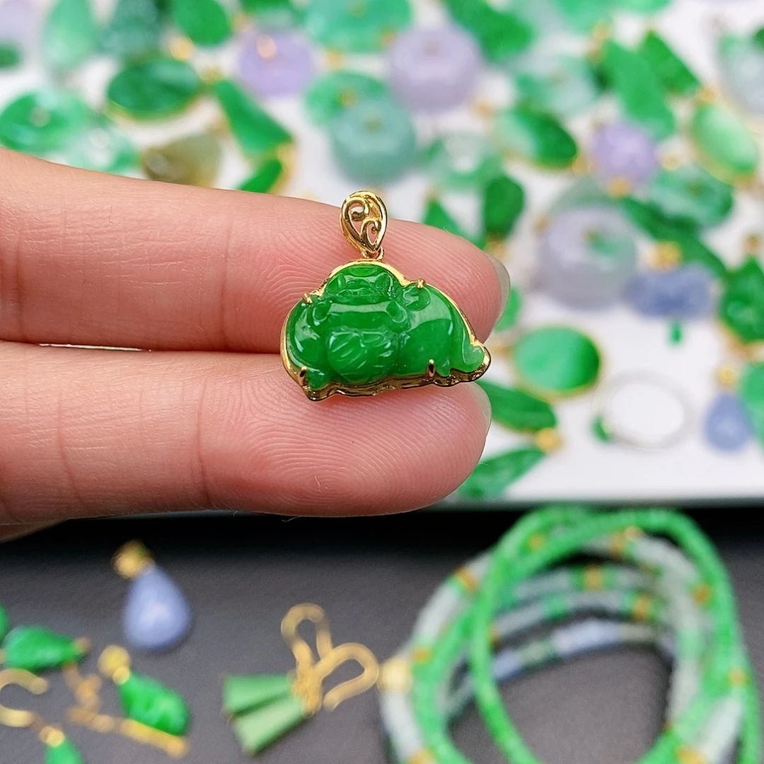 翡翠吊坠(不含链)18K金镶嵌A****仔