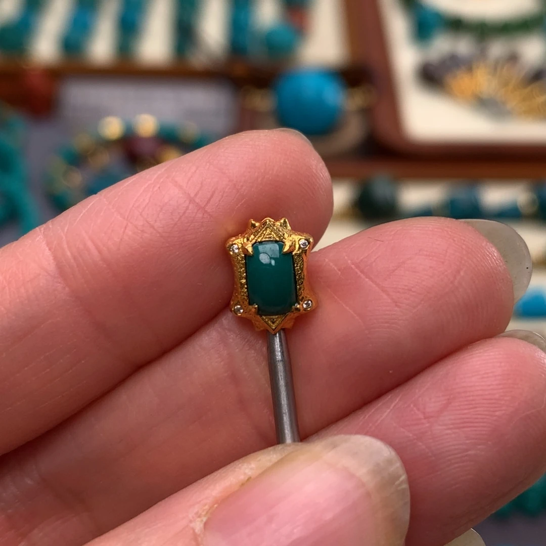 绿松石18K金镶嵌配饰