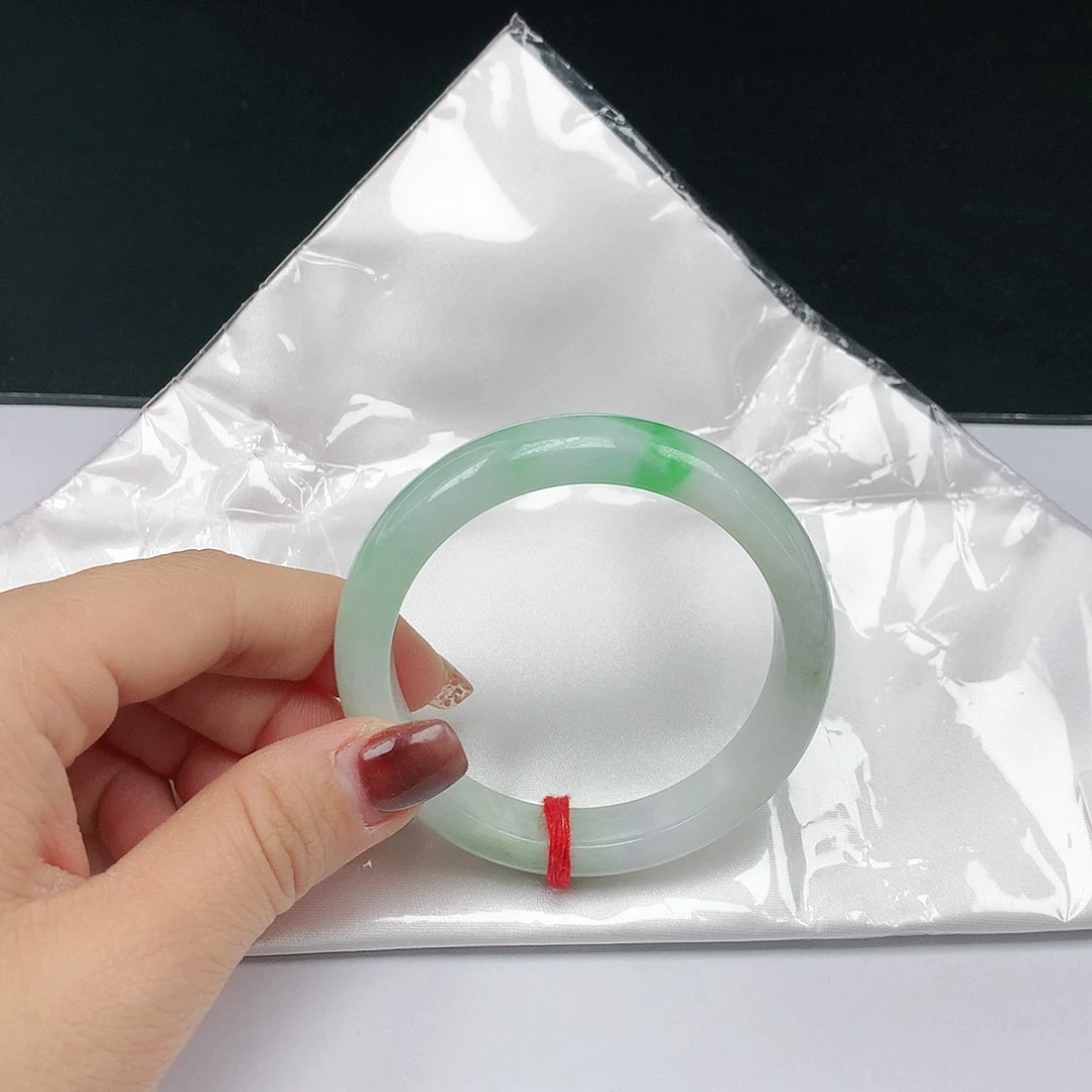 翡翠手镯未镶嵌翡翠004