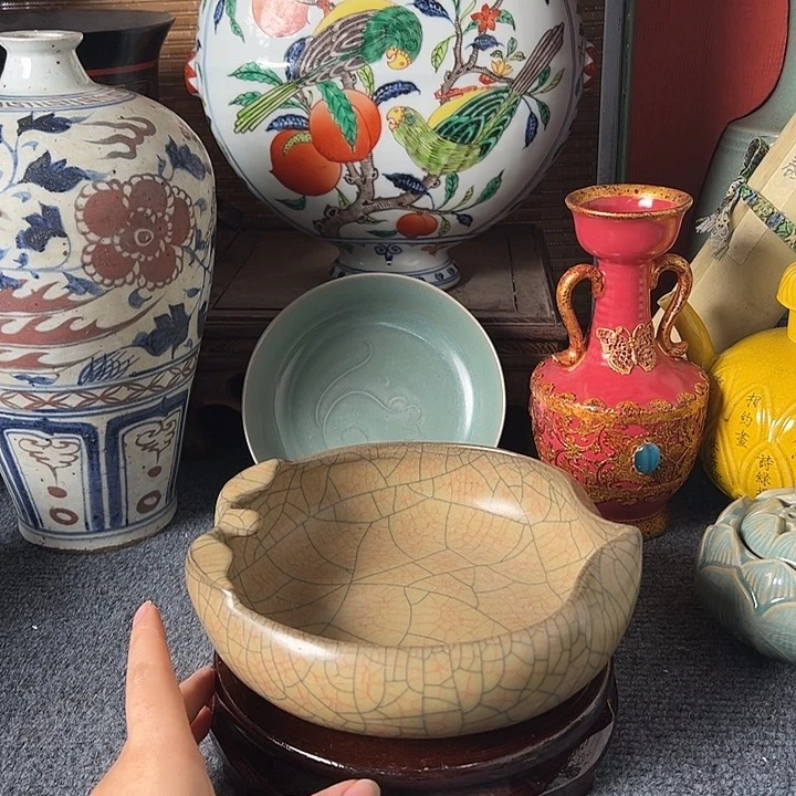 股***来五大名窑之一瓷器