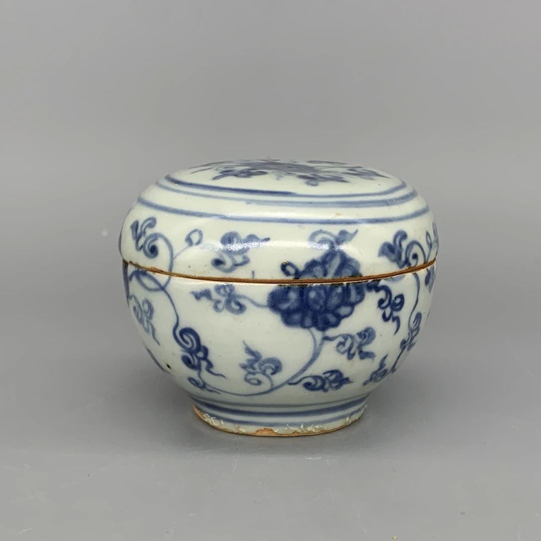 42508037*明正德青花缠枝花卉纹盖盒/瓷器四/江苏省文物总店/J