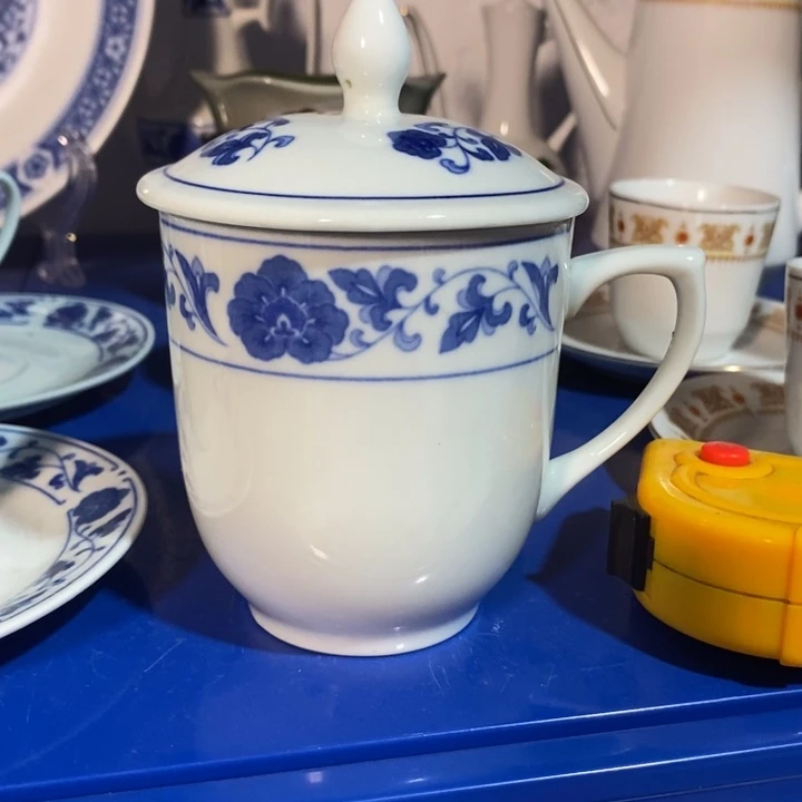 瓷片七厂青花翡翠瓷盖杯微色差