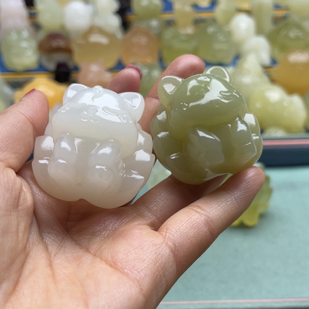 浮***梦天然雕刻桌面小摆件
