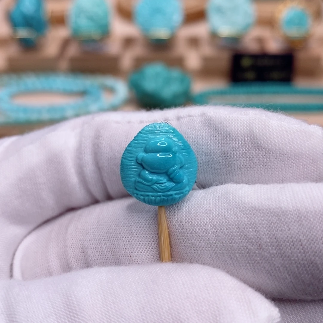 绿松石未镶嵌珠宝奇石