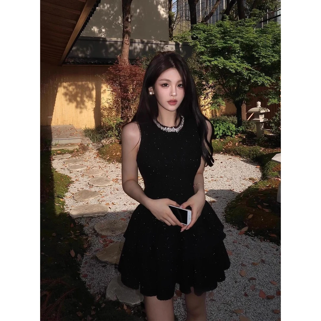 法式小香风黑色背心挂脖小众女夏小个子气质收腰显瘦生日蛋糕裙