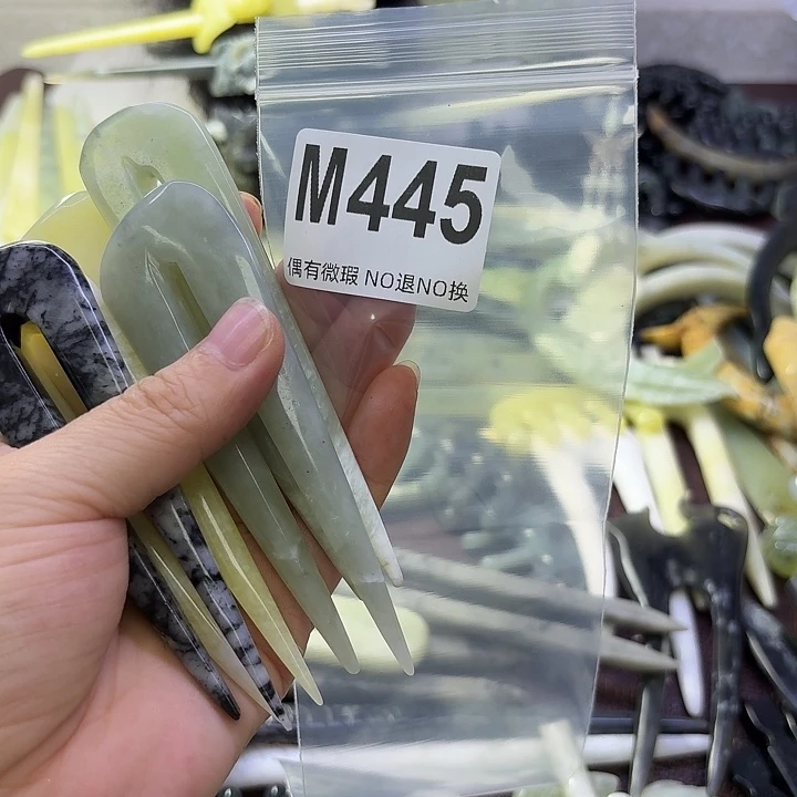 撩***’蛇纹石玉合金发饰