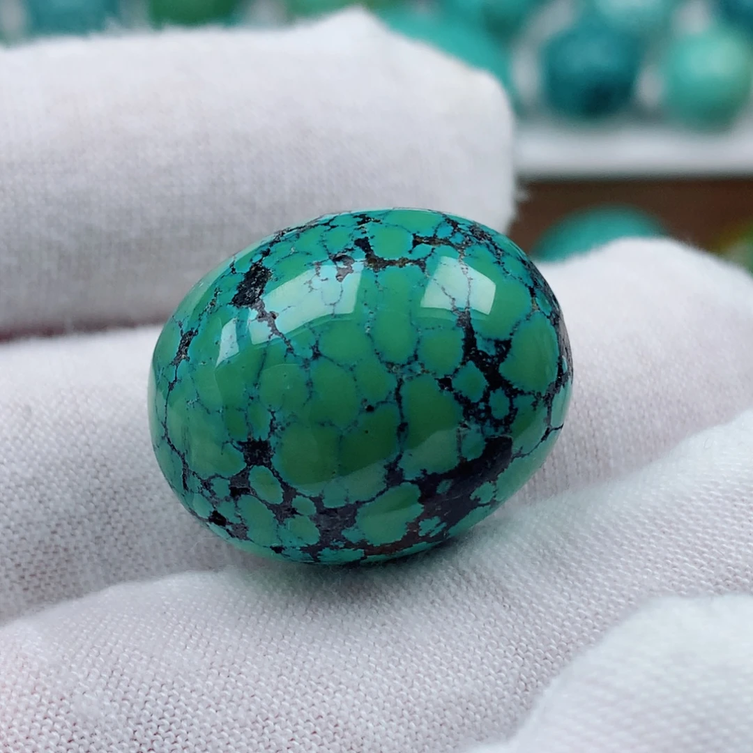 默***然绿松石未镶嵌珠宝奇石