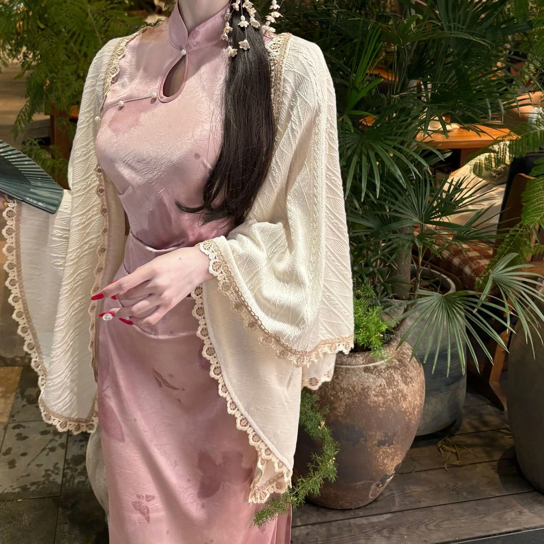 画报夫人同款秋季针织复古花边披肩外套