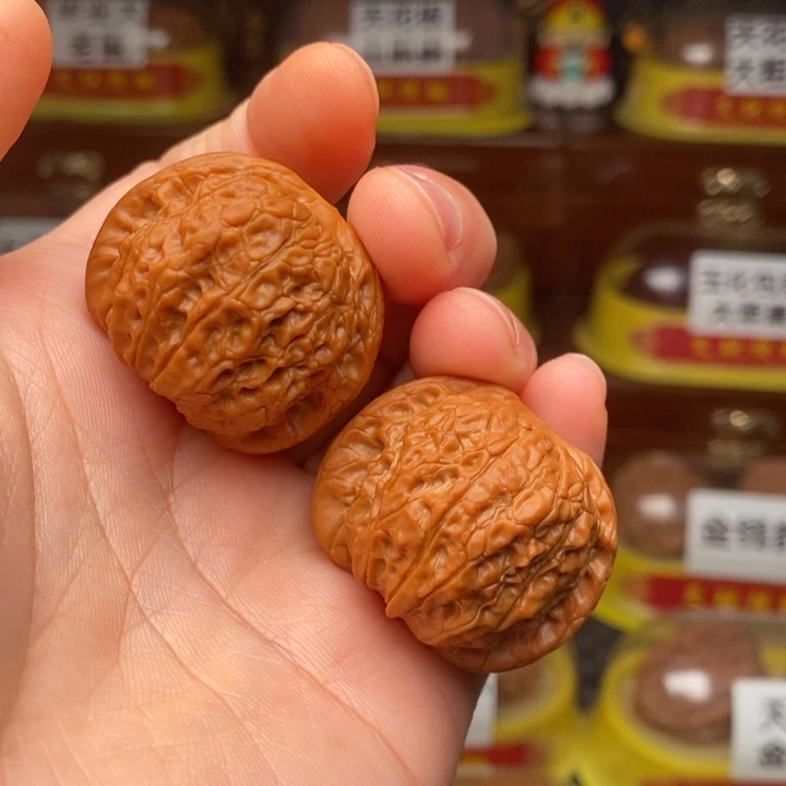 吊坠文玩核桃大**?血麒麟