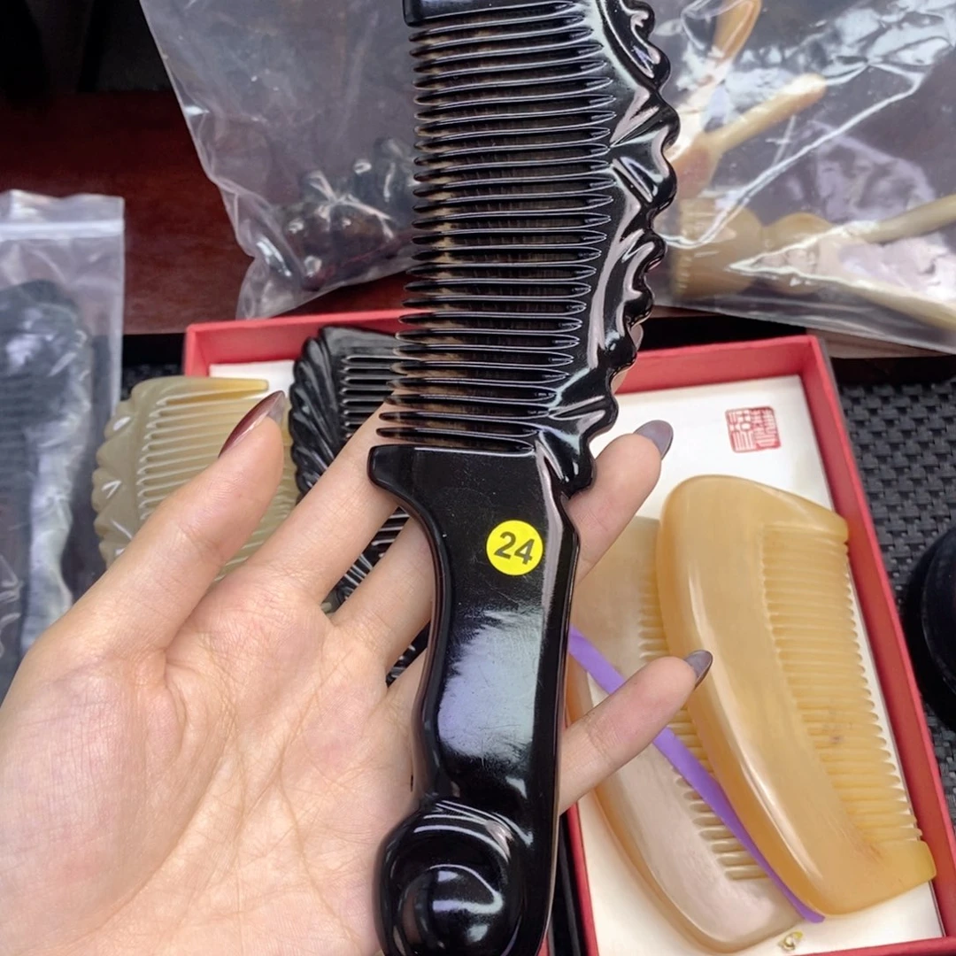纯手工制作纯牛角梳子