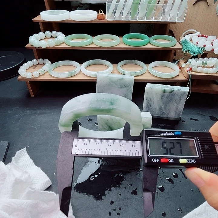 定制石英质玉（天山翠）