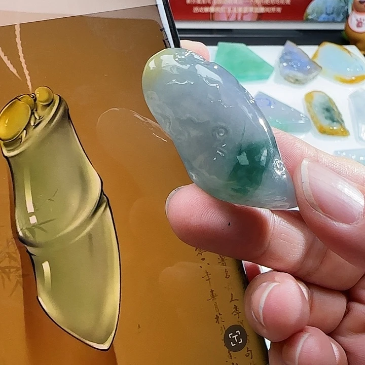 定制翡翠未镶嵌翡翠定制
