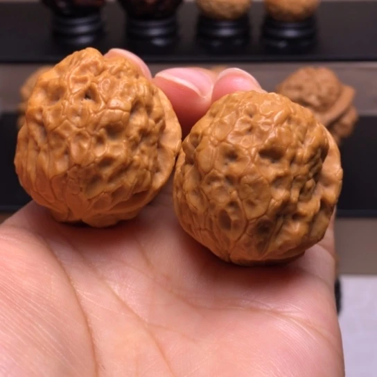 文玩核桃把件降龙疙瘩包26