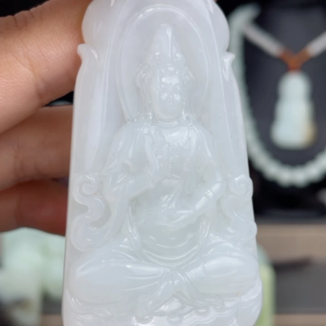 【闪购商品】颈饰未镶嵌和田玉