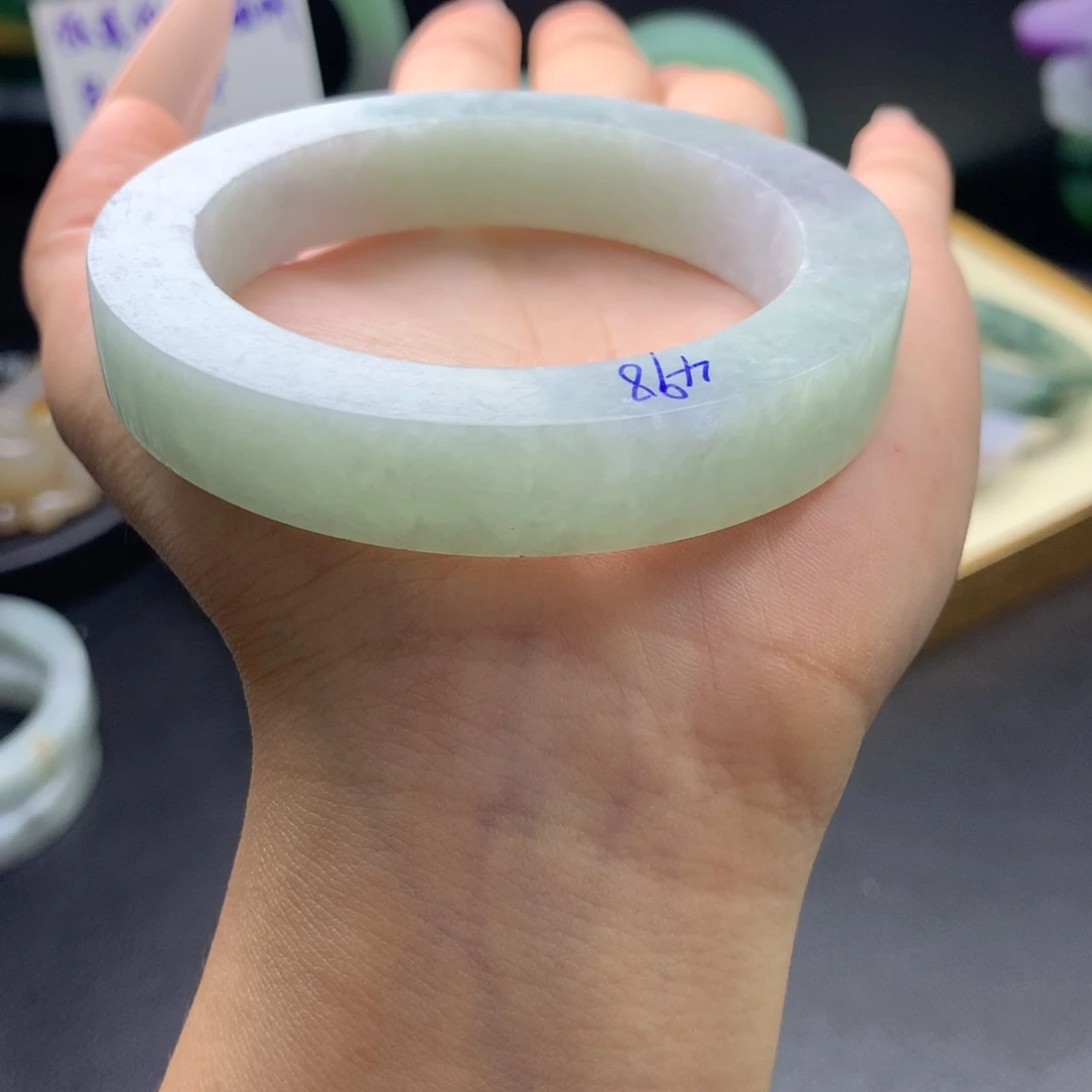 未镶嵌翡翠手镯定制翡翠