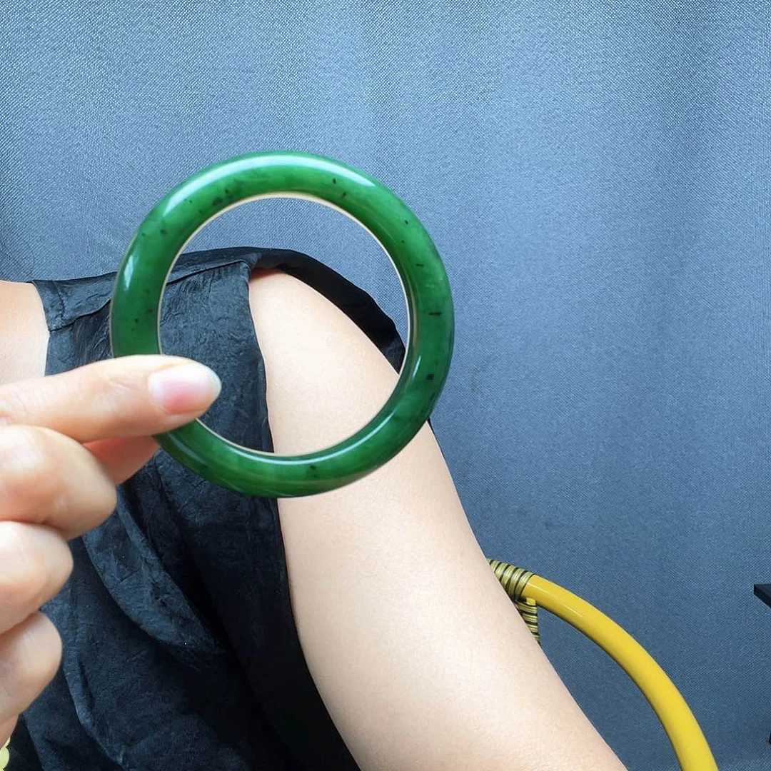 和田玉手镯未镶嵌溪*语