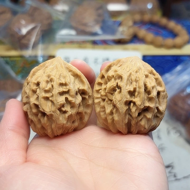 吊坠文玩核桃野生