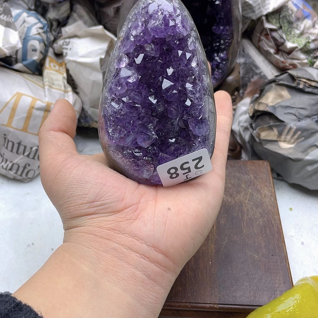 紫晶大型摆件（非配饰）未镶嵌
