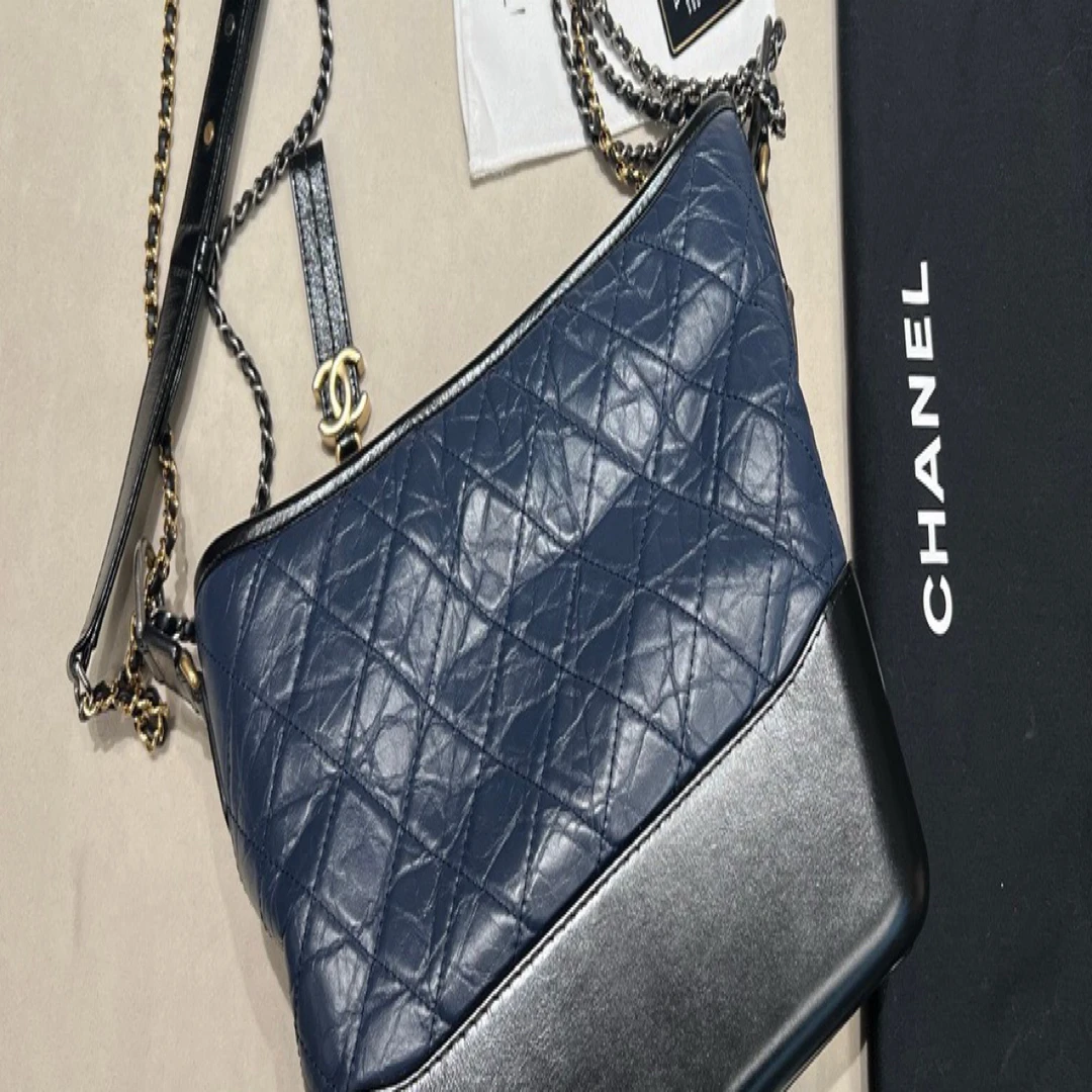 95新 Chanel/香奈儿 蓝黑拼色中号流浪包 8011