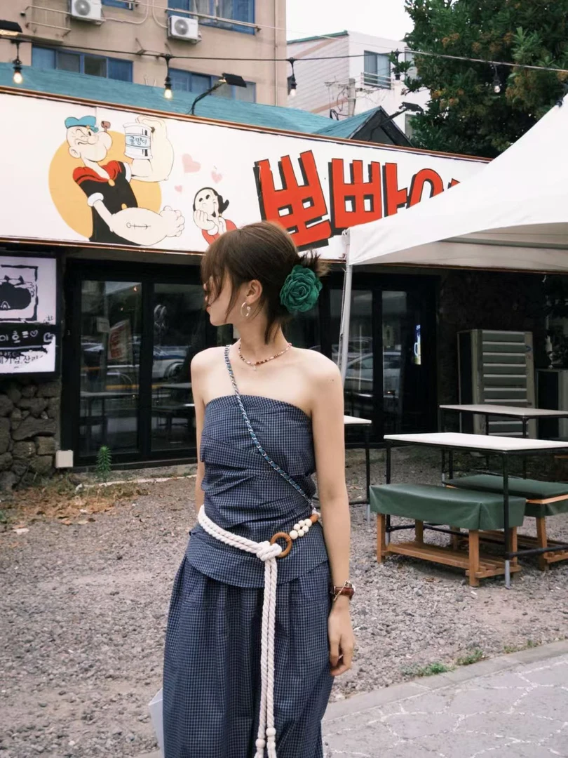 韩系气质一整套oota穿搭温柔高知风蓝色格纹抹胸半身裙套装女夏季