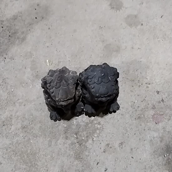 嘉***言瓷器黑色的形状的