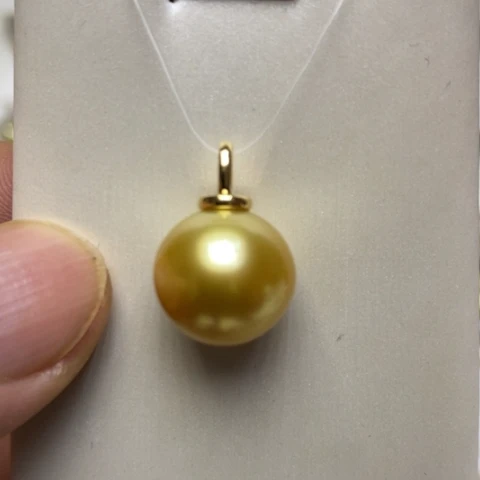 颈饰18K金镶嵌海水珍珠