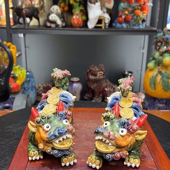 麒麟陶瓷艺术摆件