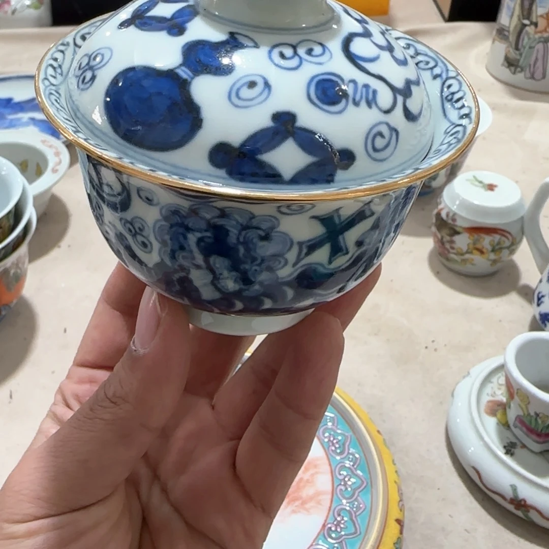 瓷片嗯困难面前就是没有人了