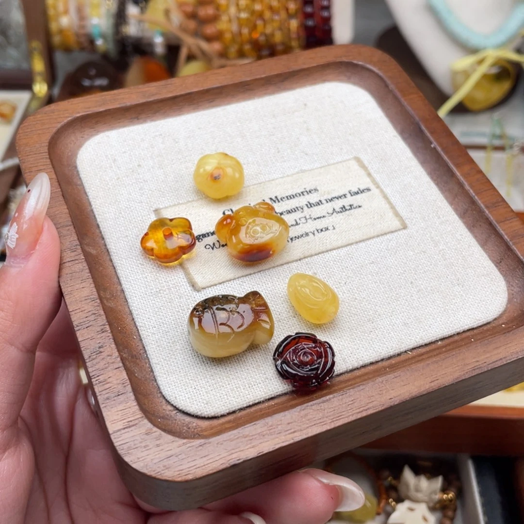 琥珀裸石未镶嵌183瑕疵