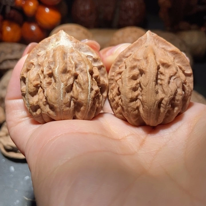 把件文玩核桃东北楸子小雪70