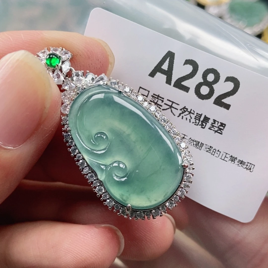 【闪购商品】颈饰未镶嵌翡翠