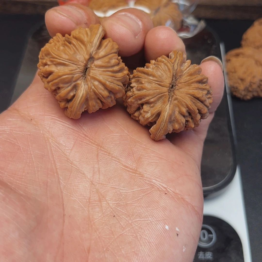 文玩核桃吊坠小****.36四座楼