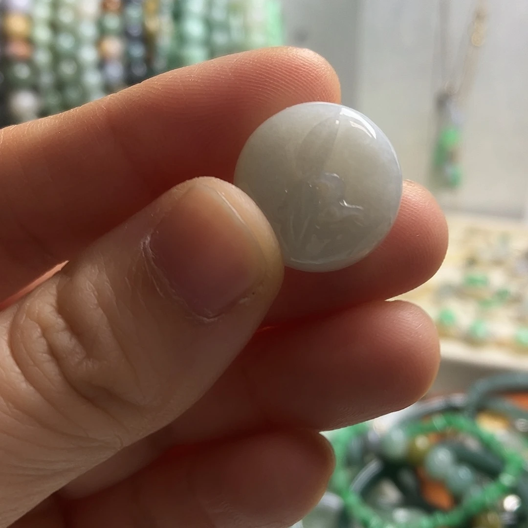 翡翠未镶嵌颈饰10小苹果