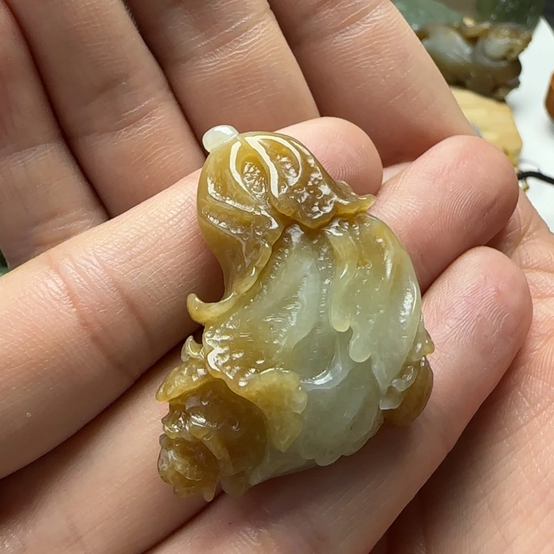 和田玉未镶嵌颈饰妮*拍2件有效