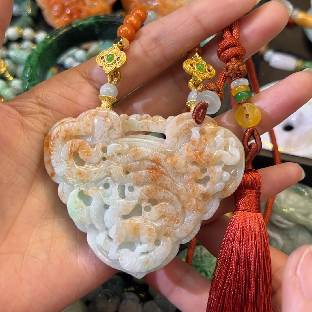 翡翠颈饰未镶嵌待编款