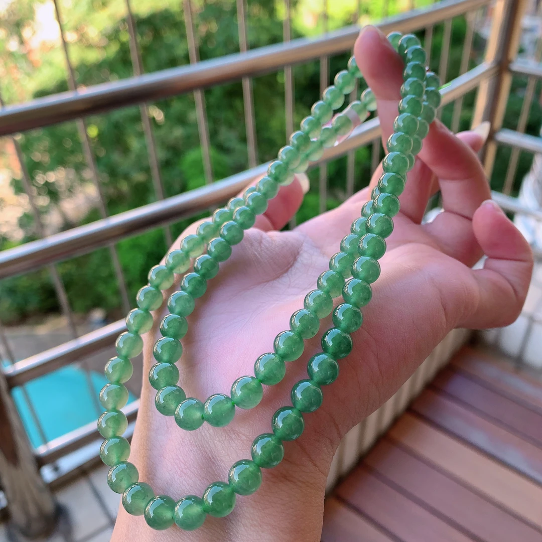 缅甸a货翡翠冰油绿圆珠项链尺寸7mm  重53.96g