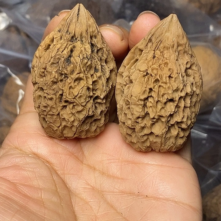 文玩核桃把件云南铁核桃5