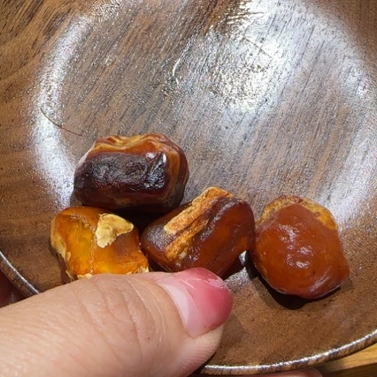 定制琥珀未镶嵌亦*?专属定制