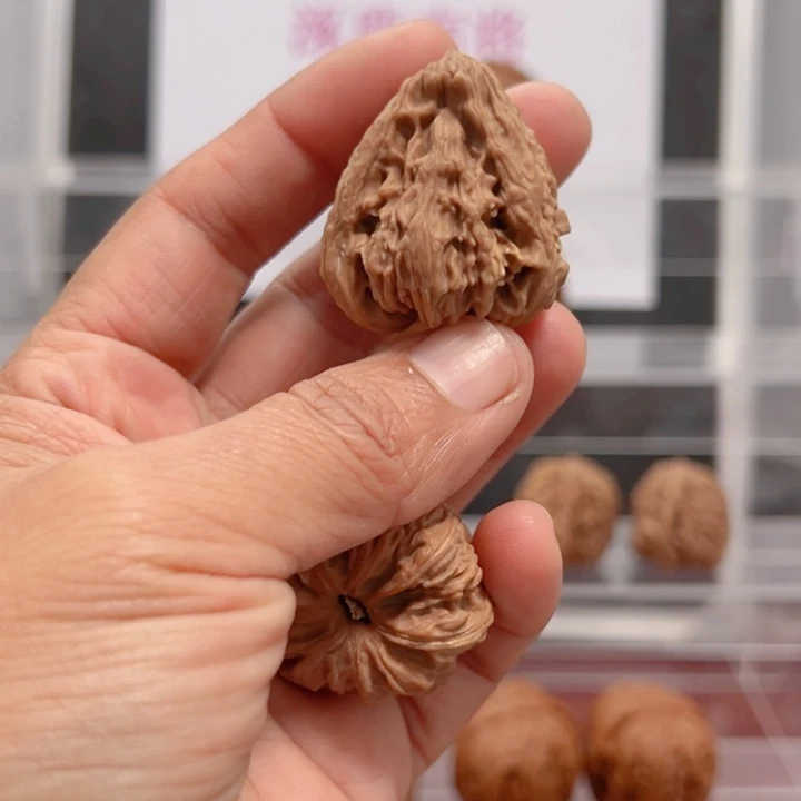 阿***杜涿鹿南京石文玩核桃