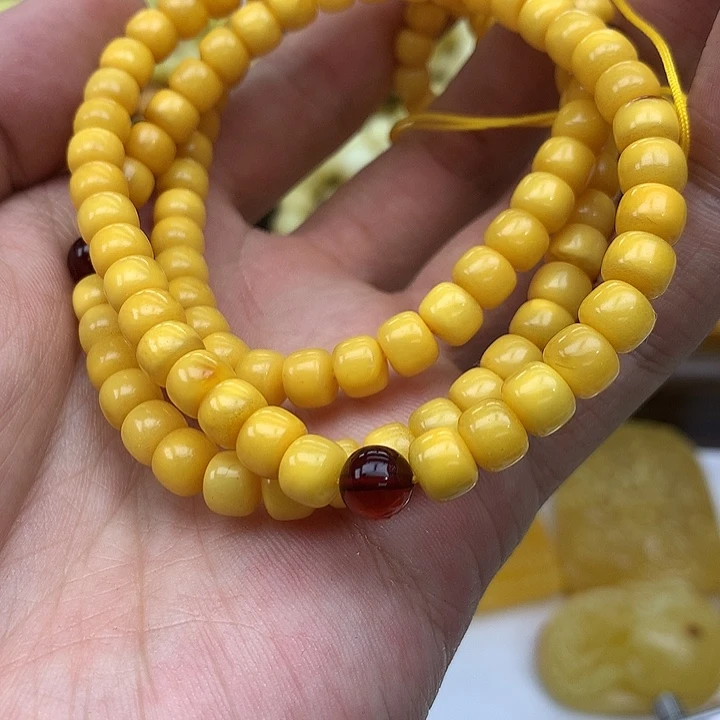 蜜蜡未镶嵌珠宝奇石