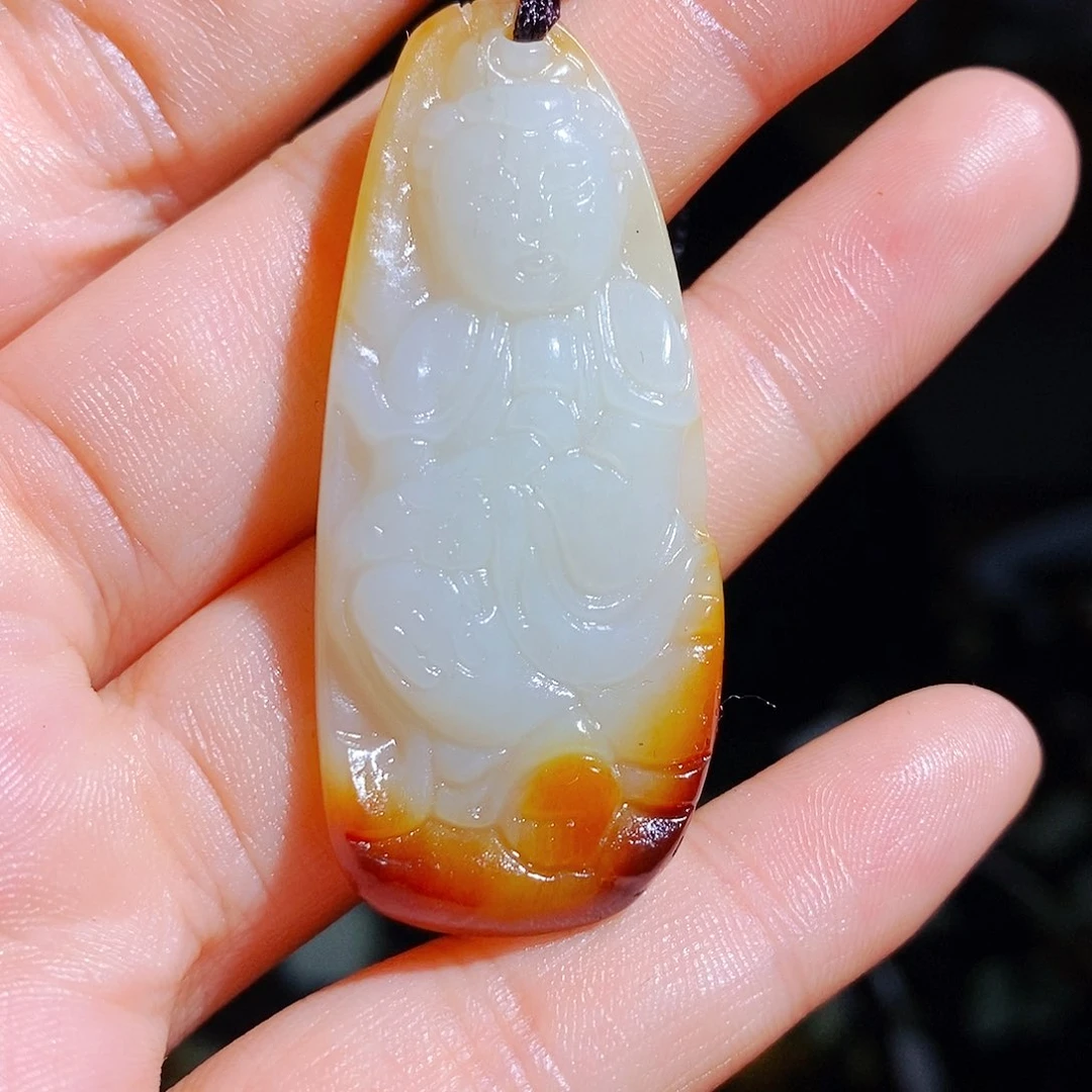 和田玉颈饰未镶嵌