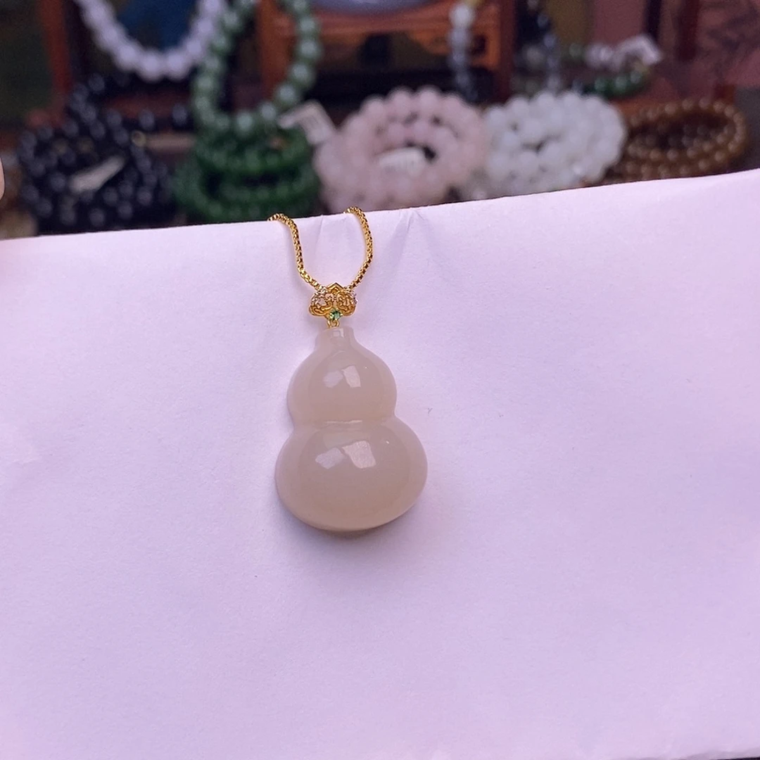 和田玉未镶嵌颈饰藕粉特细料金镶葫芦