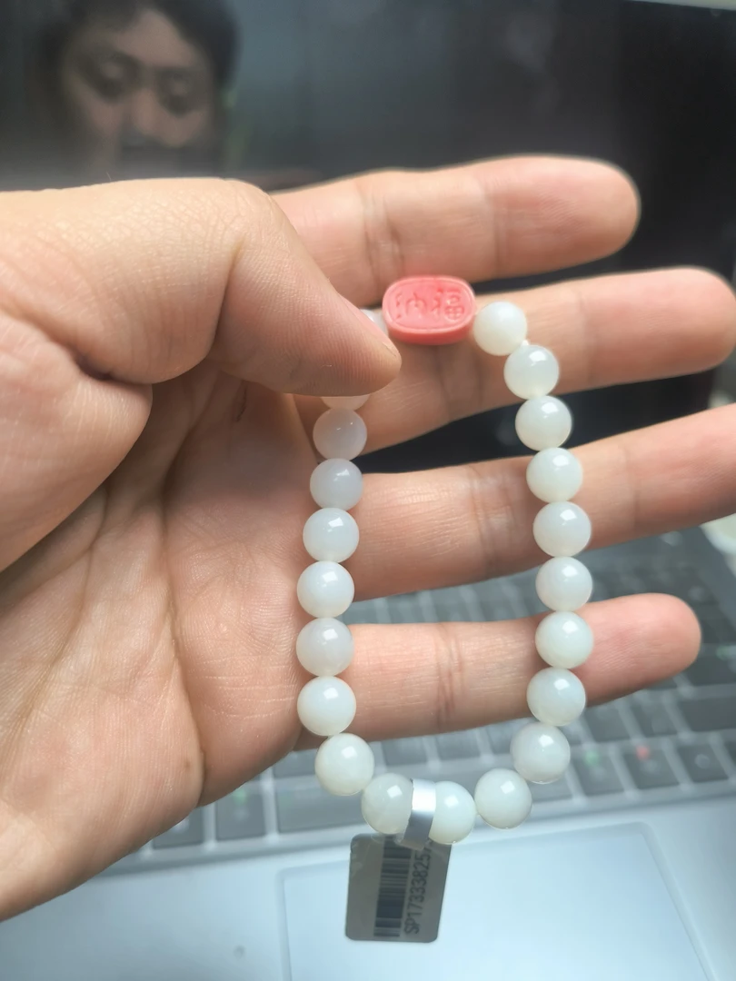 和田玉手镯无镶嵌