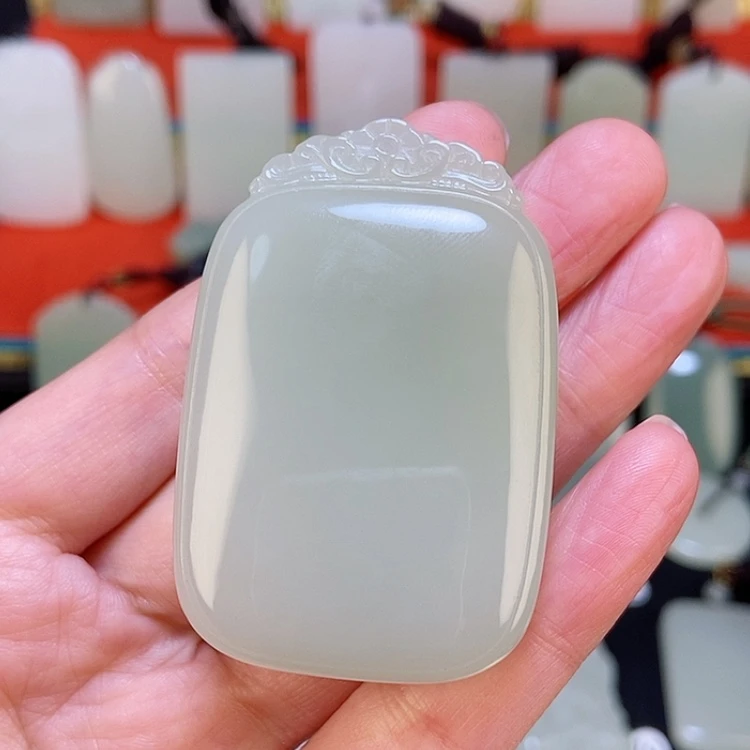 【闪购商品】颈饰未镶嵌和田玉悦**容
