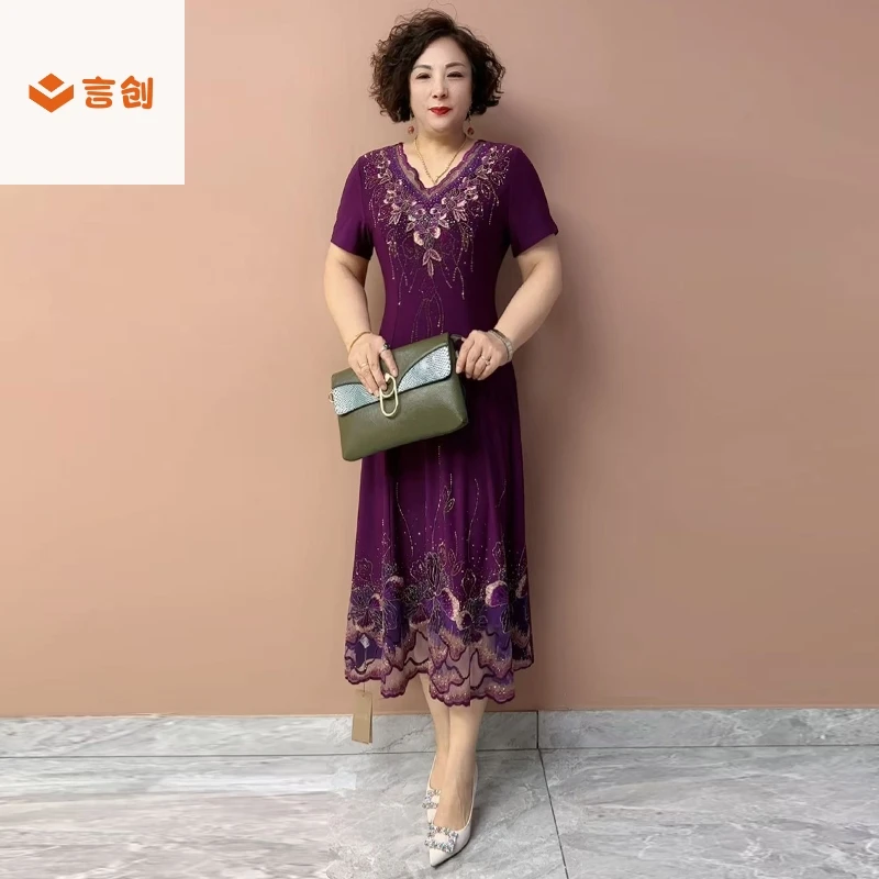 420高端阔太太短袖V领弹力大码修身南韩丝显瘦绣花镶钻长款连衣裙