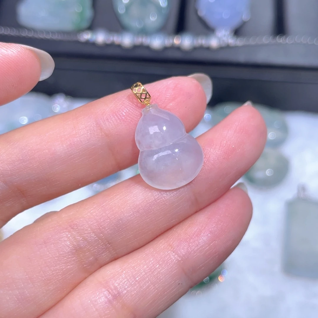 颈饰18K金镶嵌翡翠翡翠